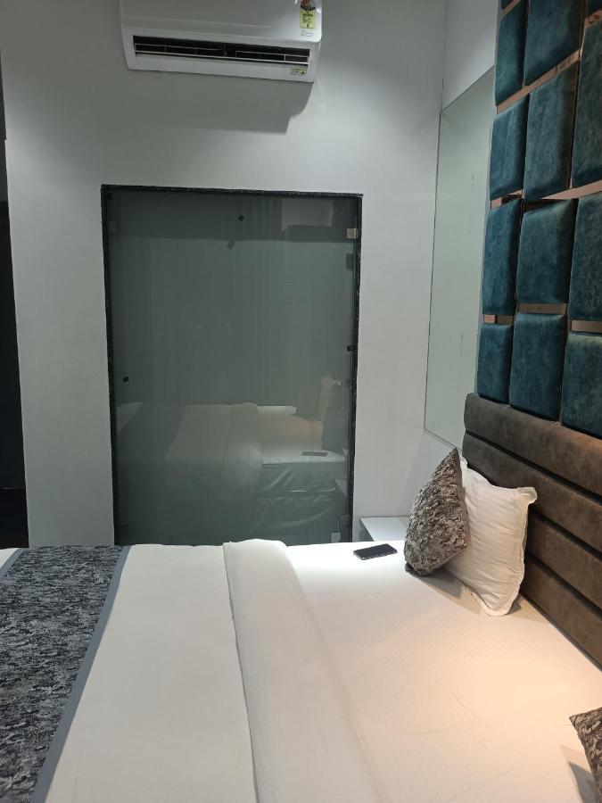 Hotel The Lowell 苏拉特 外观 照片