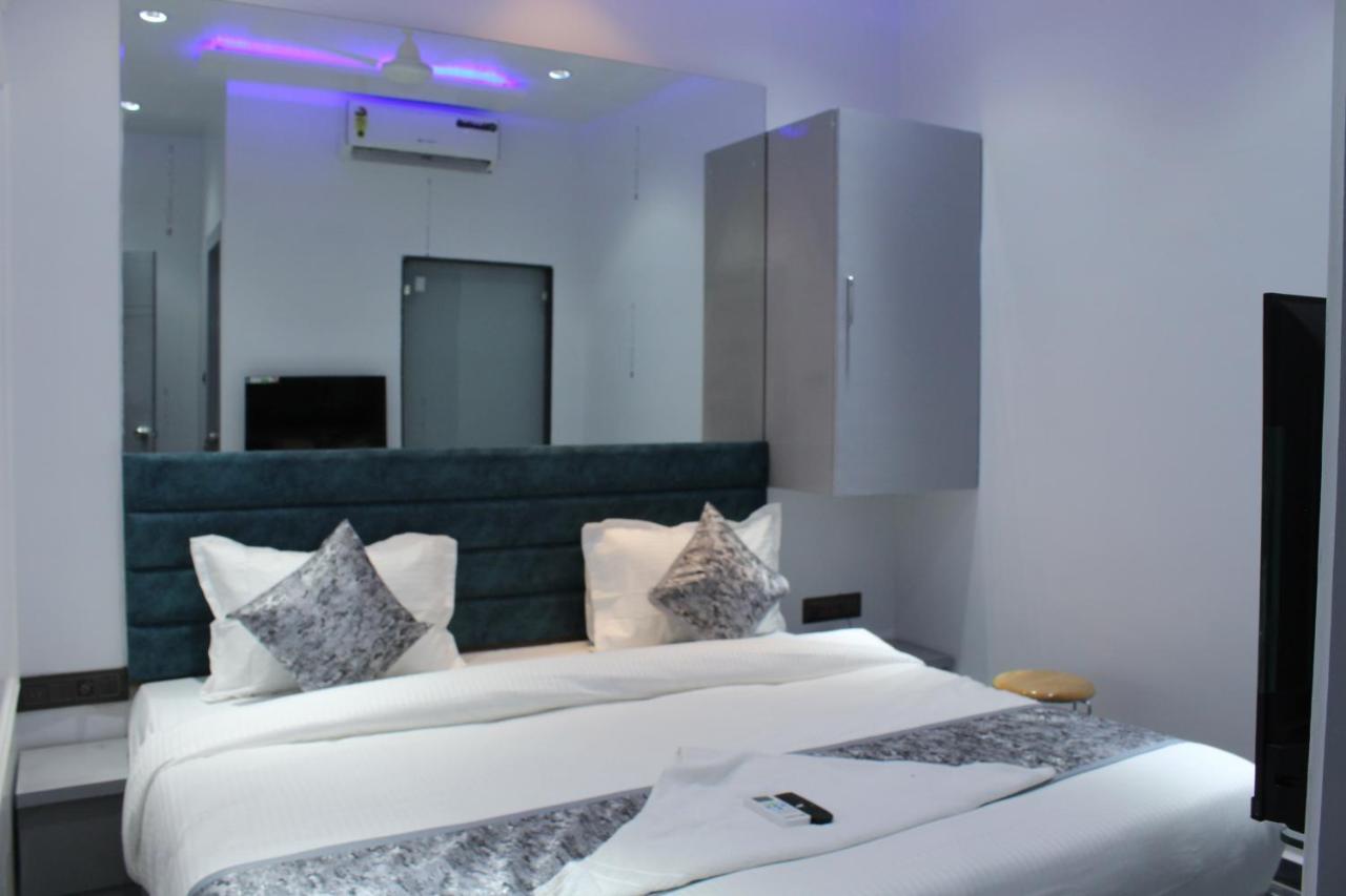 Hotel The Lowell 苏拉特 外观 照片